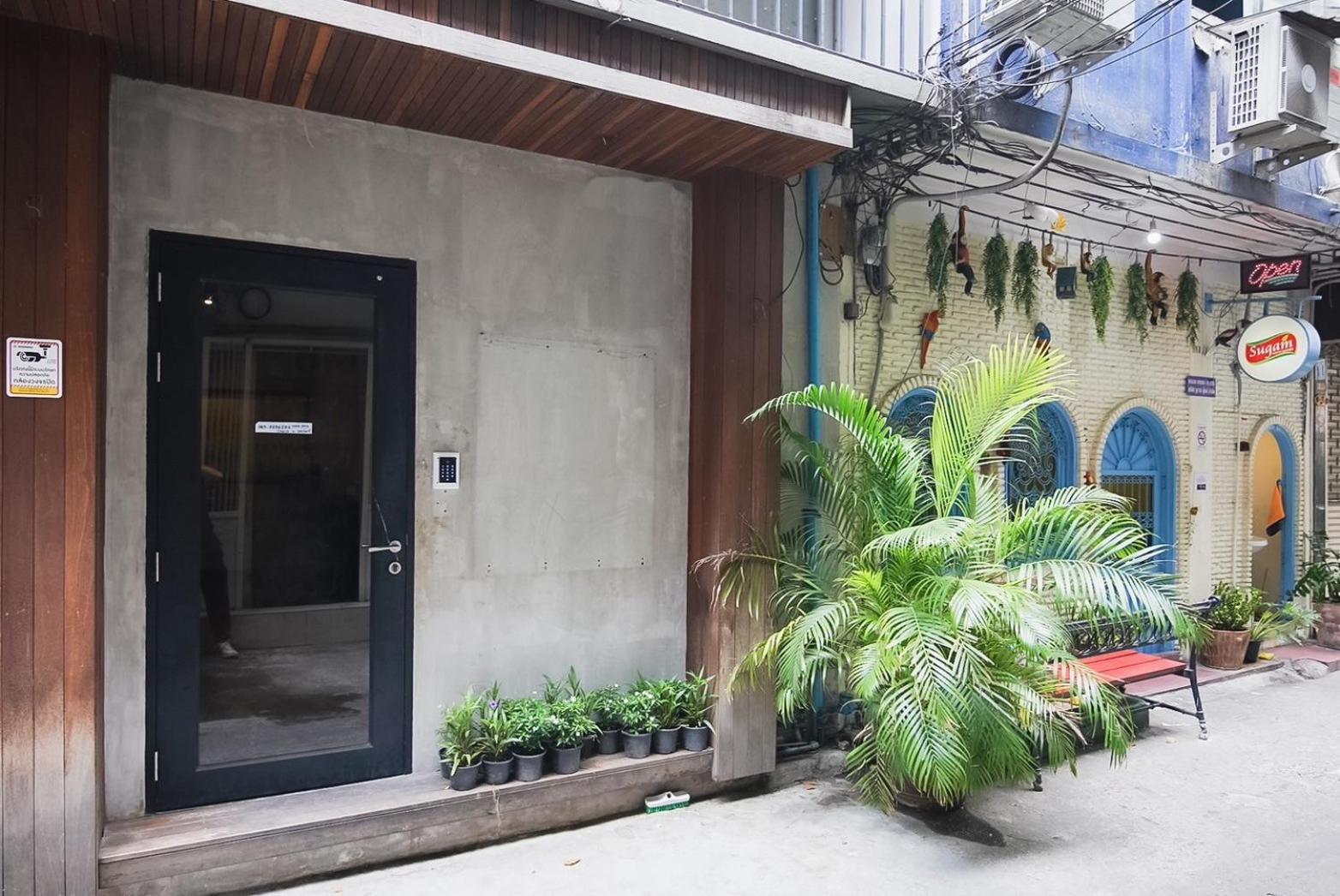 Go Inn Silom โกอินน์ สีลม - สถานีรถไฟฟ้าเซนต์หลุยส์ Bangkok Exterior foto